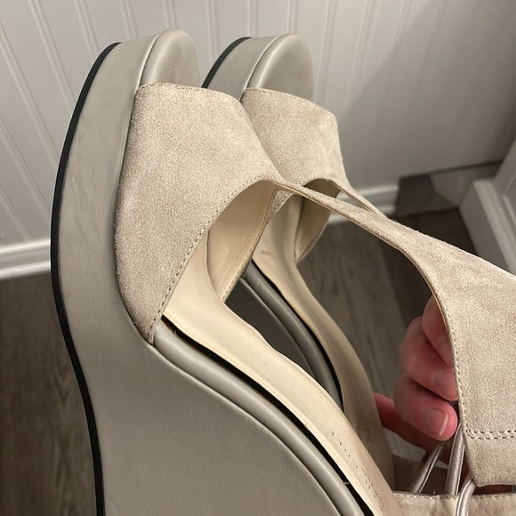 🛍️2/$20 Kenneth Cole grey wedge size 9.5 - Picture 9 of 11
